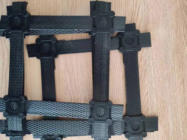 鎖扣式土工格柵產品特性